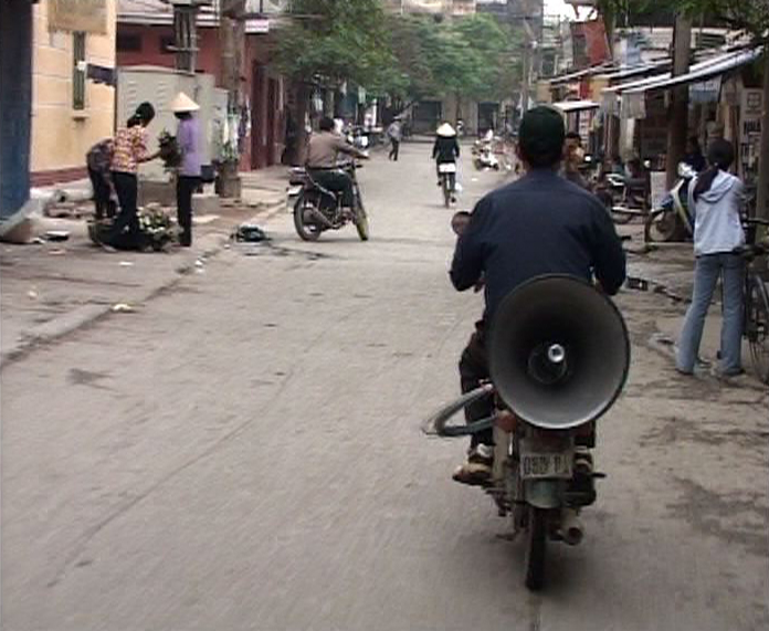 Thanh Công village, Thanh Công neighbourhood